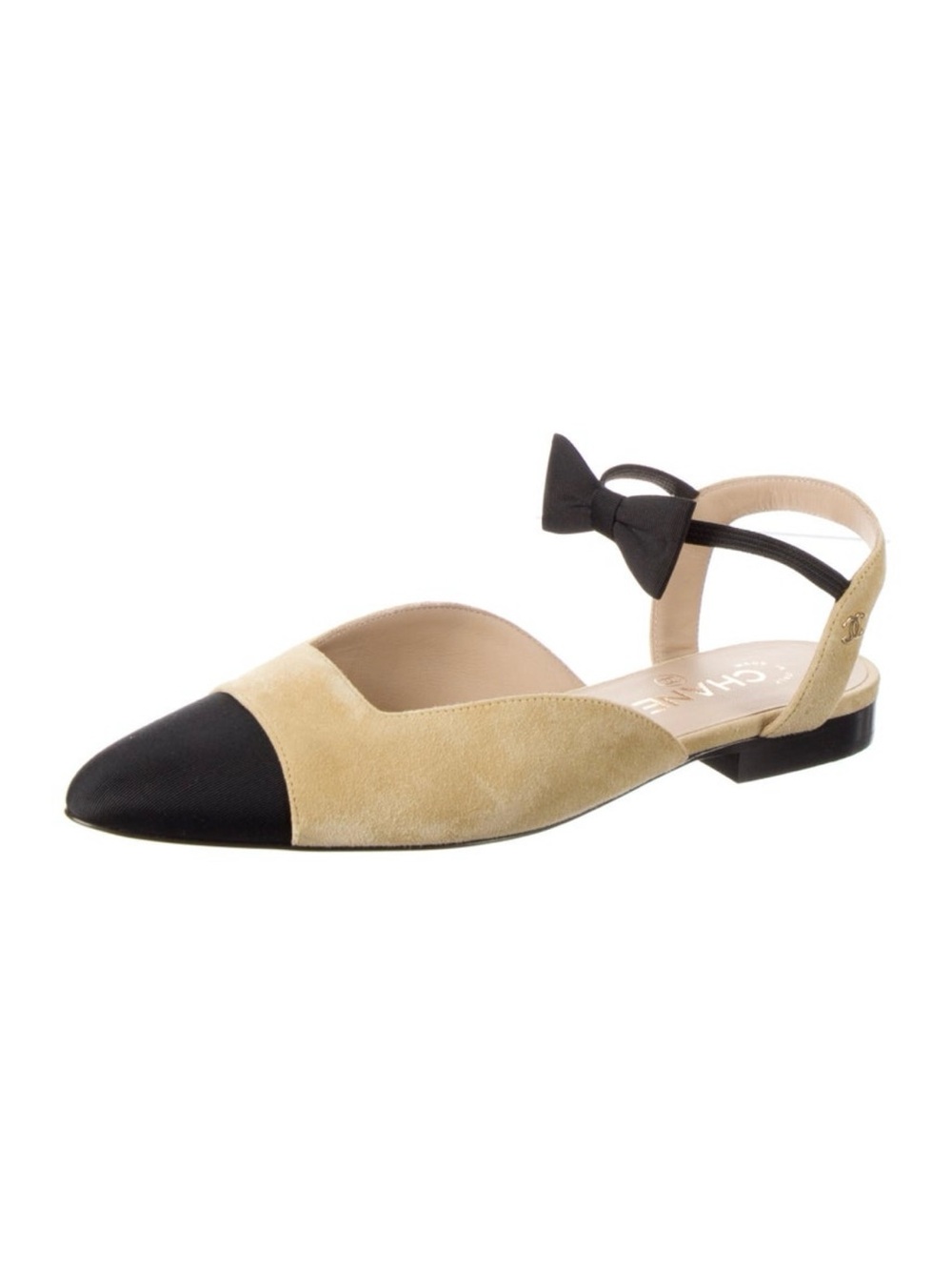 IN SEARCH OF !! 2020 Chanel Beige Suede Cap-Toe Bow Flats